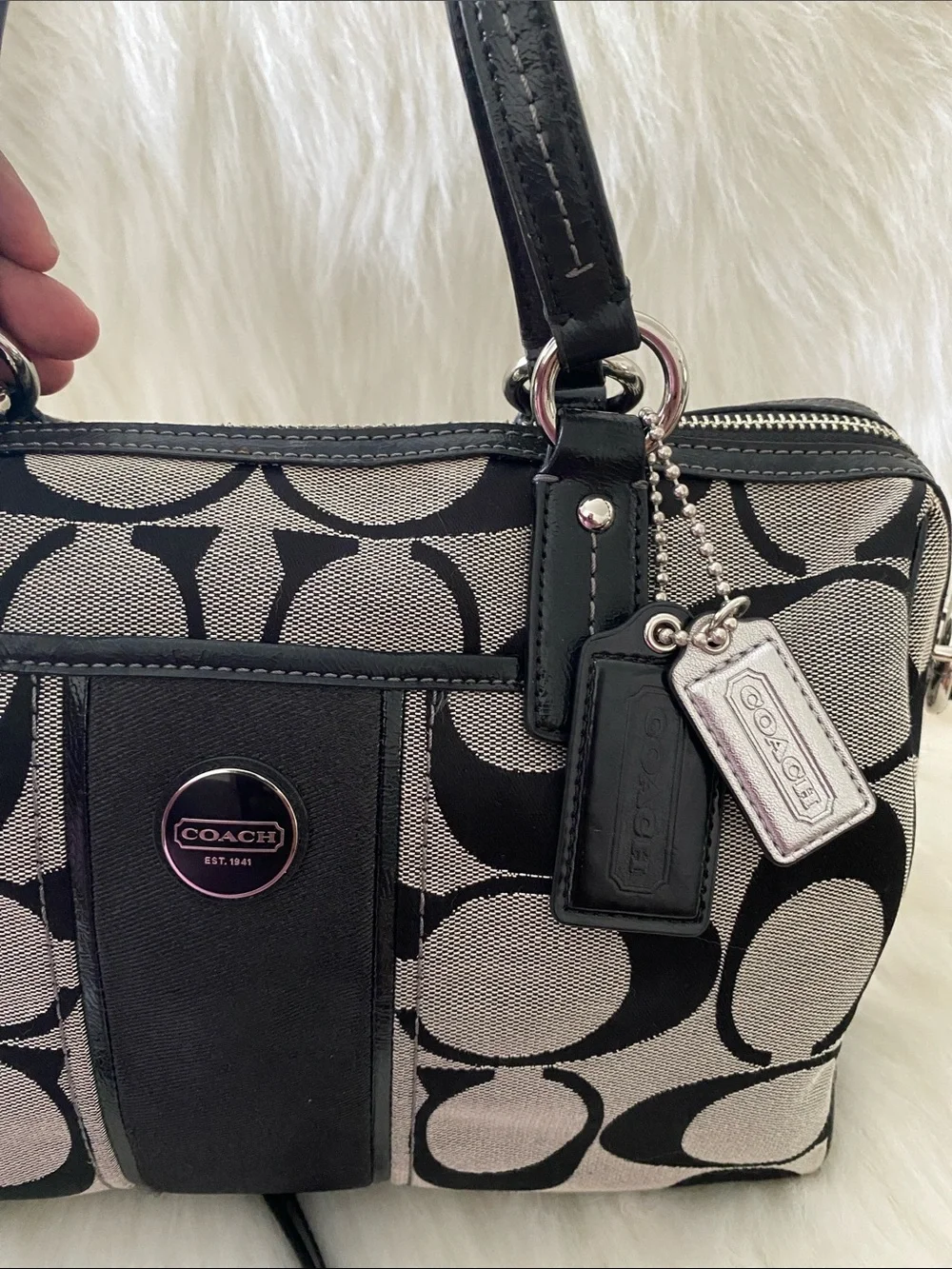 COACH Signature Jacquard Stripe Satchel in Black/ Gray with Strap F24364 EUC